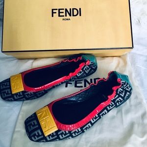 FENDI Logo Flats